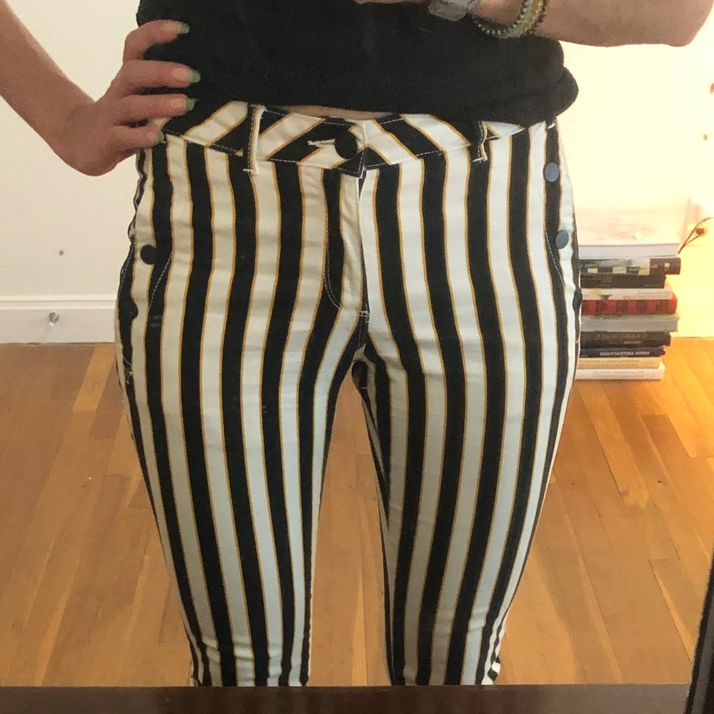SCOTCH & SODA striped black & white w yellow detail pants Sailor button front 26